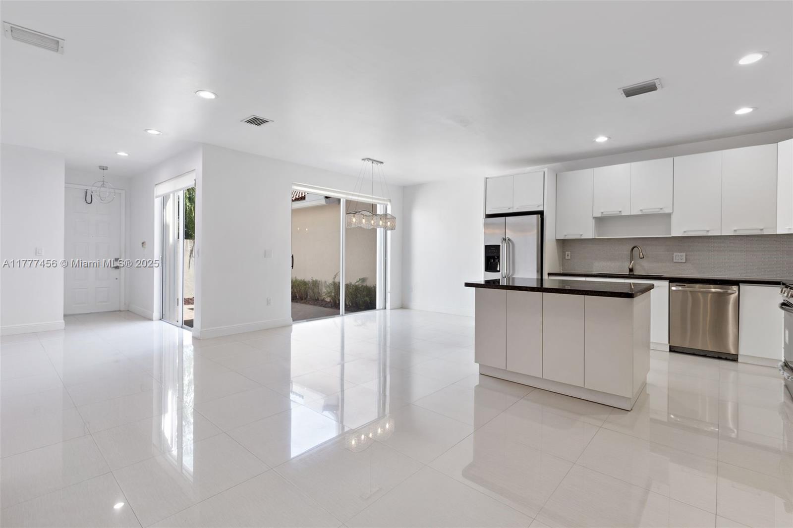 WEST LAKE VILLAGE PLAT - Residential Lease