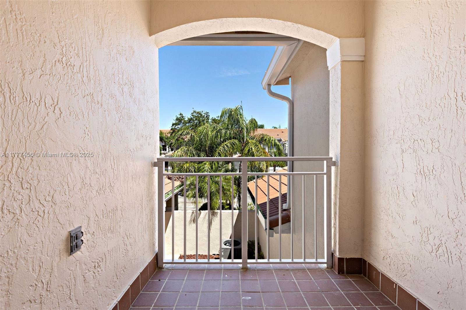 WEST LAKE VILLAGE PLAT - Residential Lease