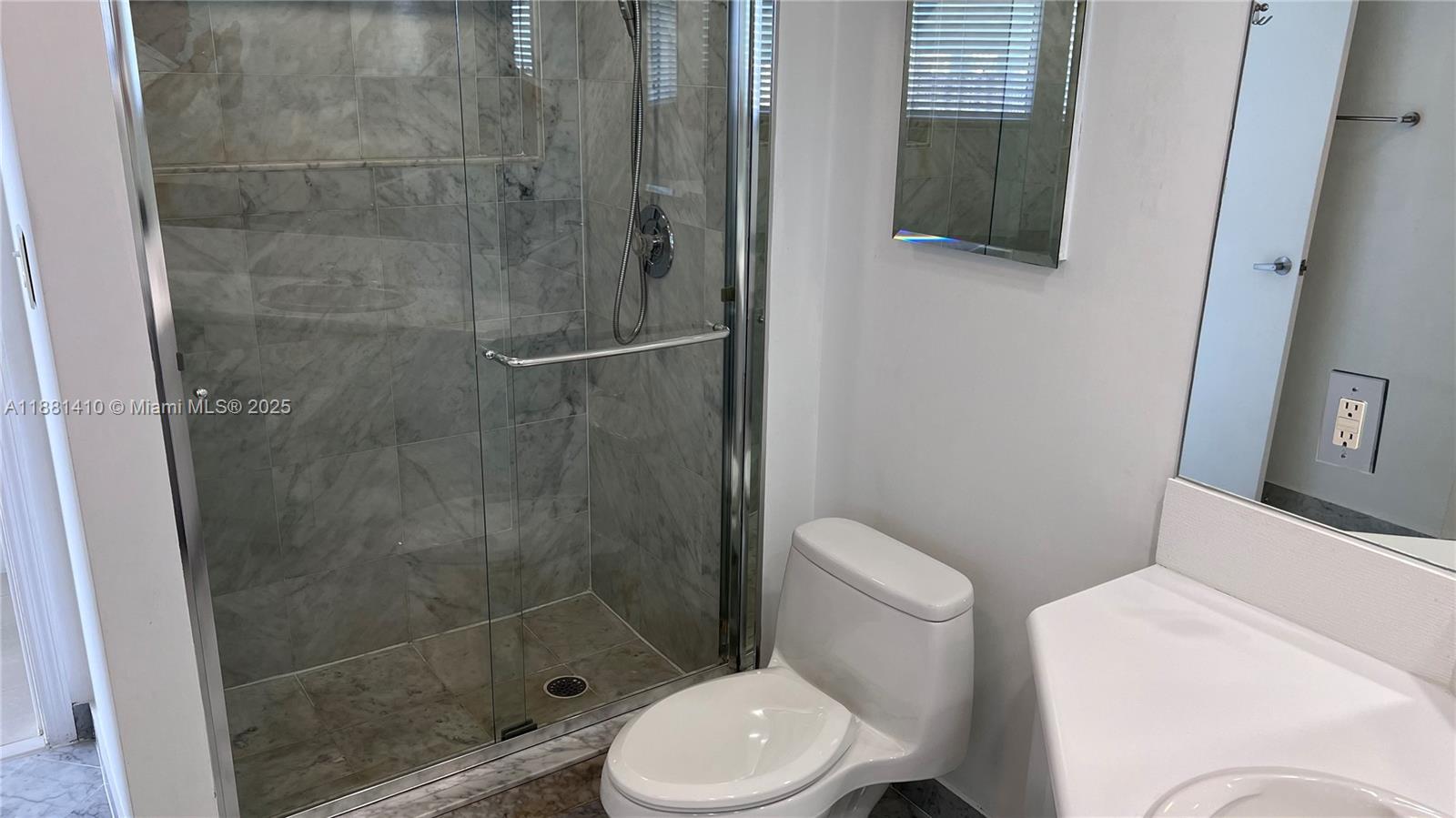OCEANIA III CONDO - Residential