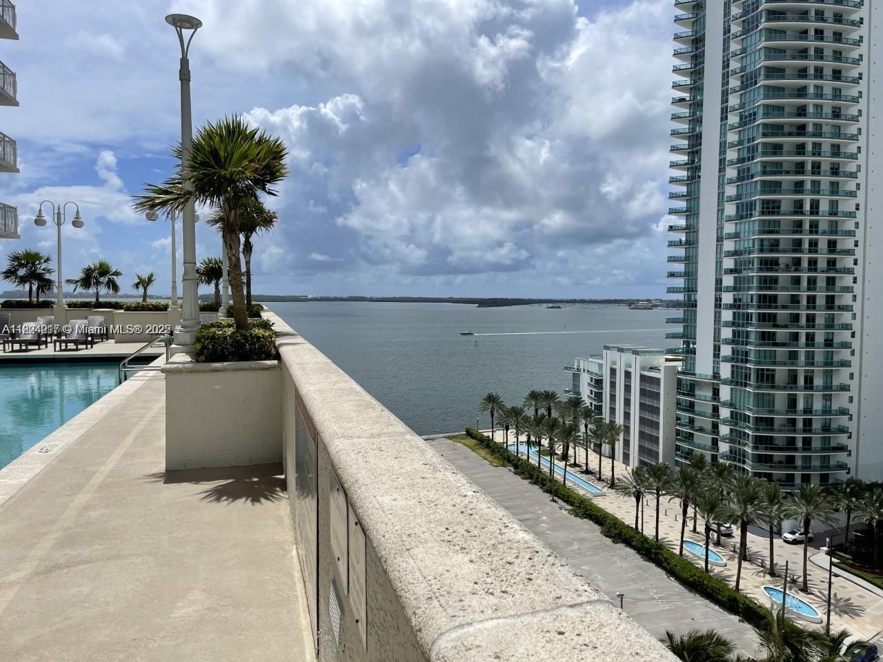 THE CLUB AT BRICKELL BAY - Residential
