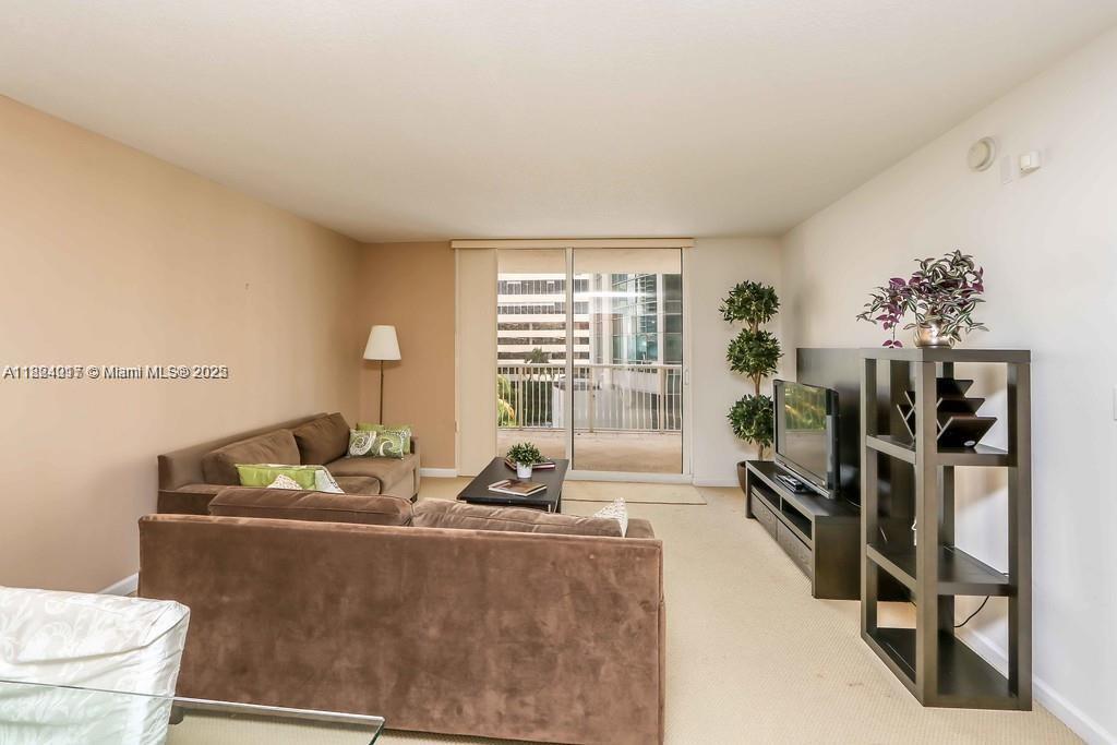 THE CLUB AT BRICKELL BAY - Residential
