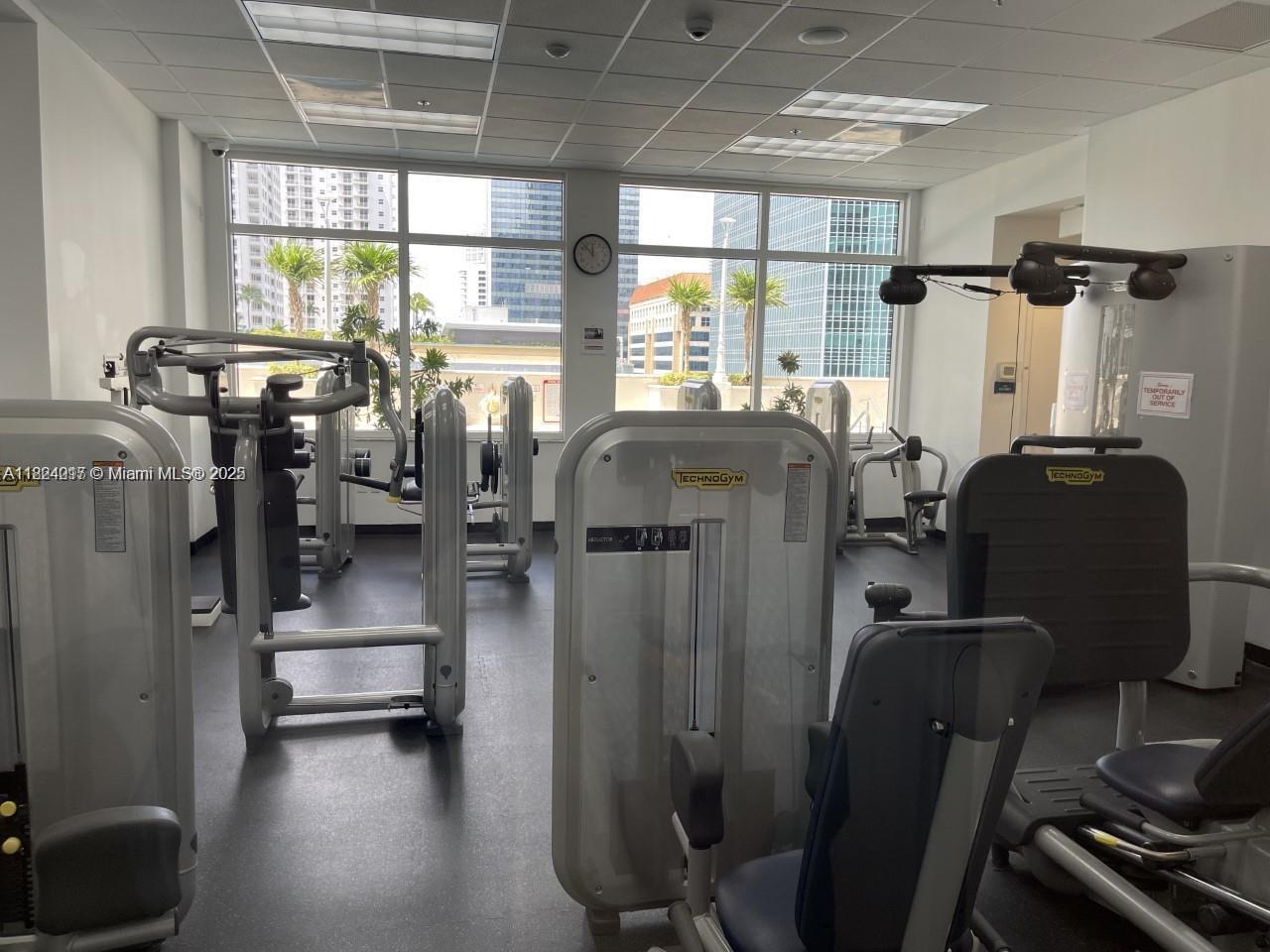 THE CLUB AT BRICKELL BAY - Residential