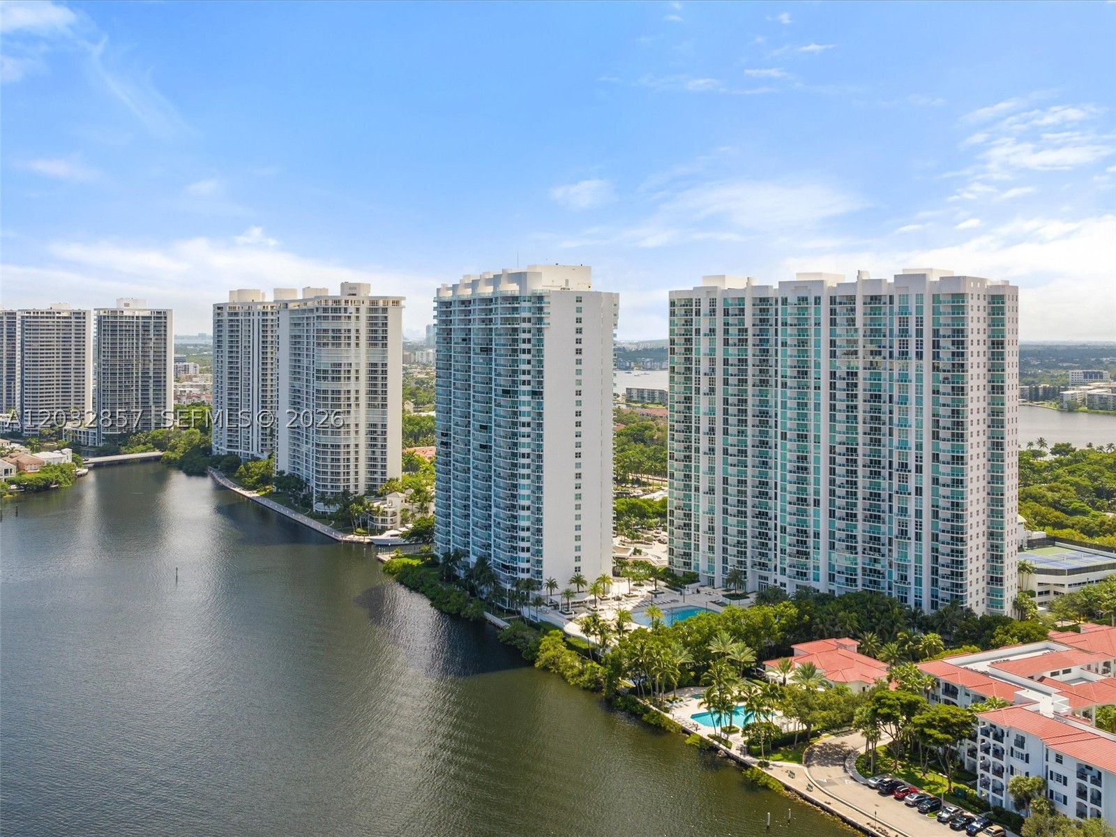 THE PENINSULA CONDO - Residential