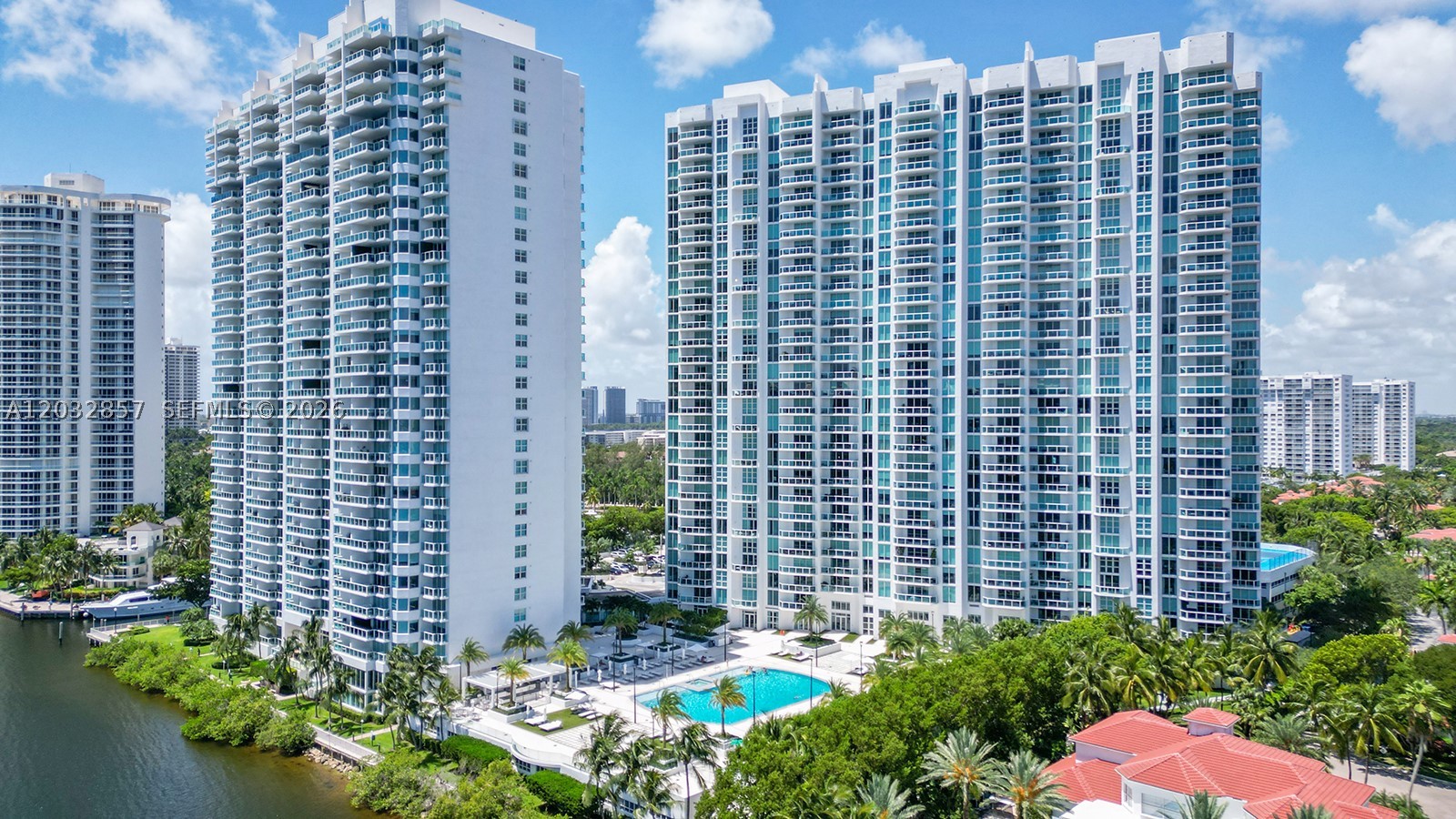THE PENINSULA CONDO - Residential