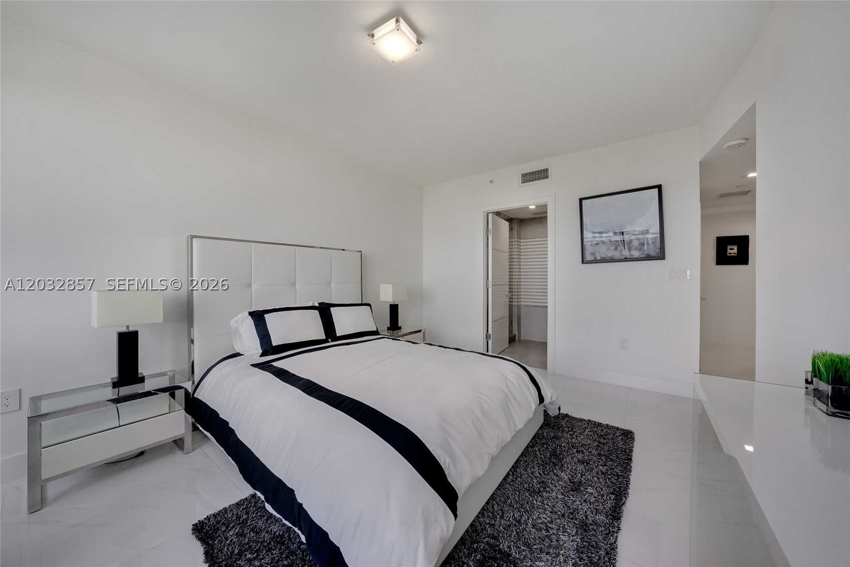 THE PENINSULA CONDO - Residential