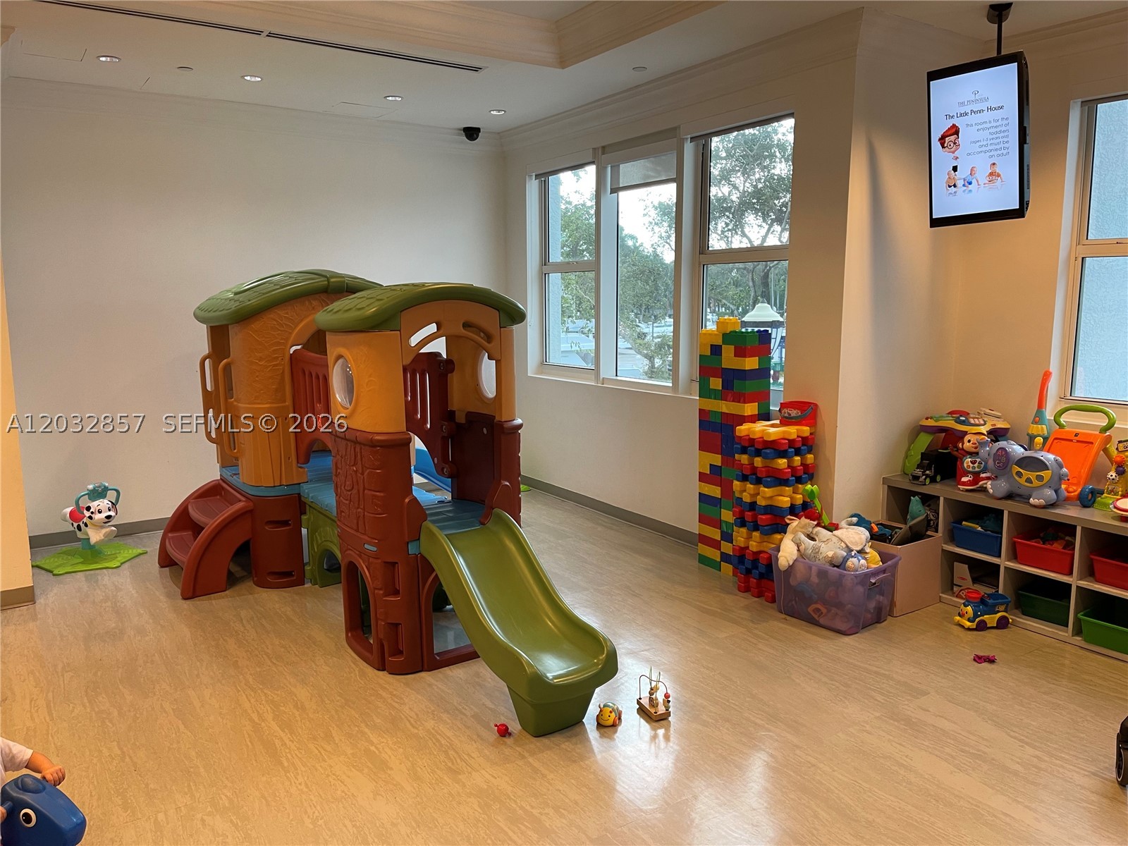THE PENINSULA CONDO - Residential