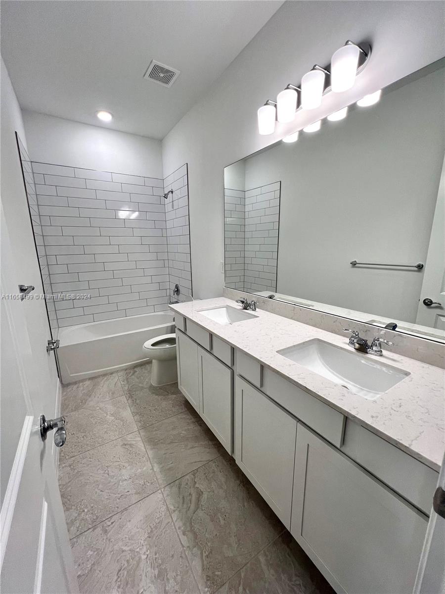 AMERICAN EXPRESS TRACT - Residential Lease