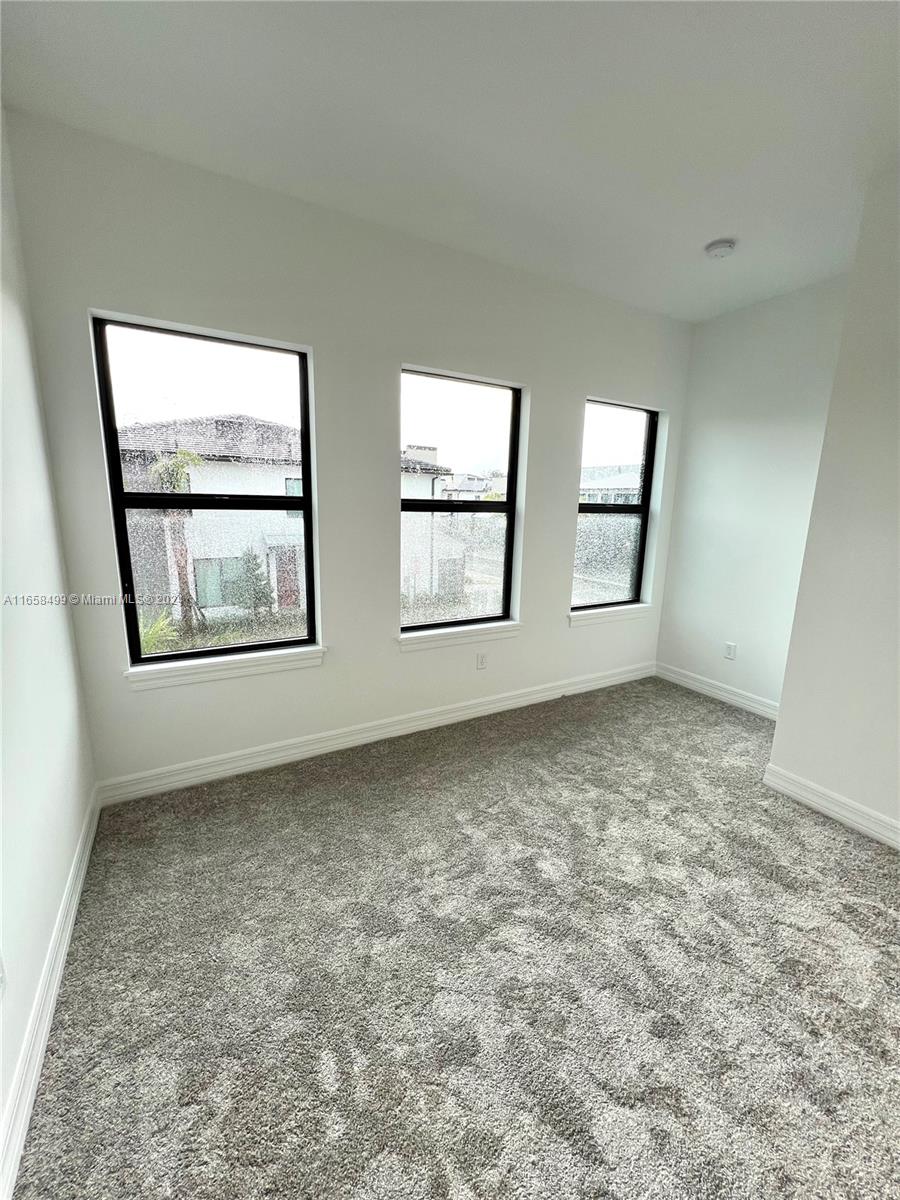AMERICAN EXPRESS TRACT - Residential Lease