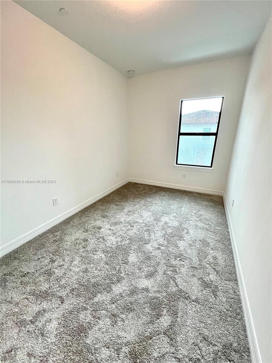 AMERICAN EXPRESS TRACT - Residential Lease