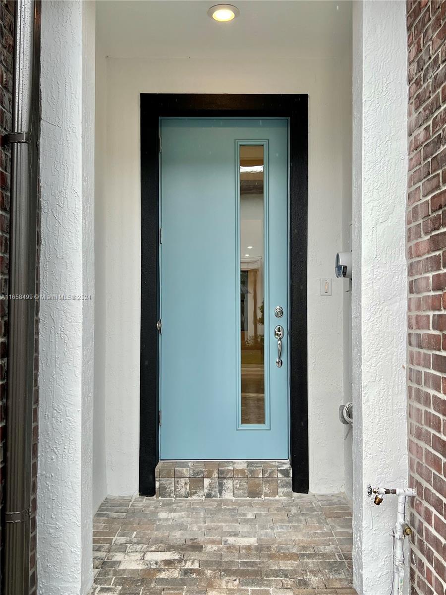 AMERICAN EXPRESS TRACT - Residential Lease