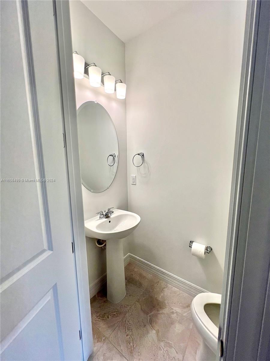 AMERICAN EXPRESS TRACT - Residential Lease
