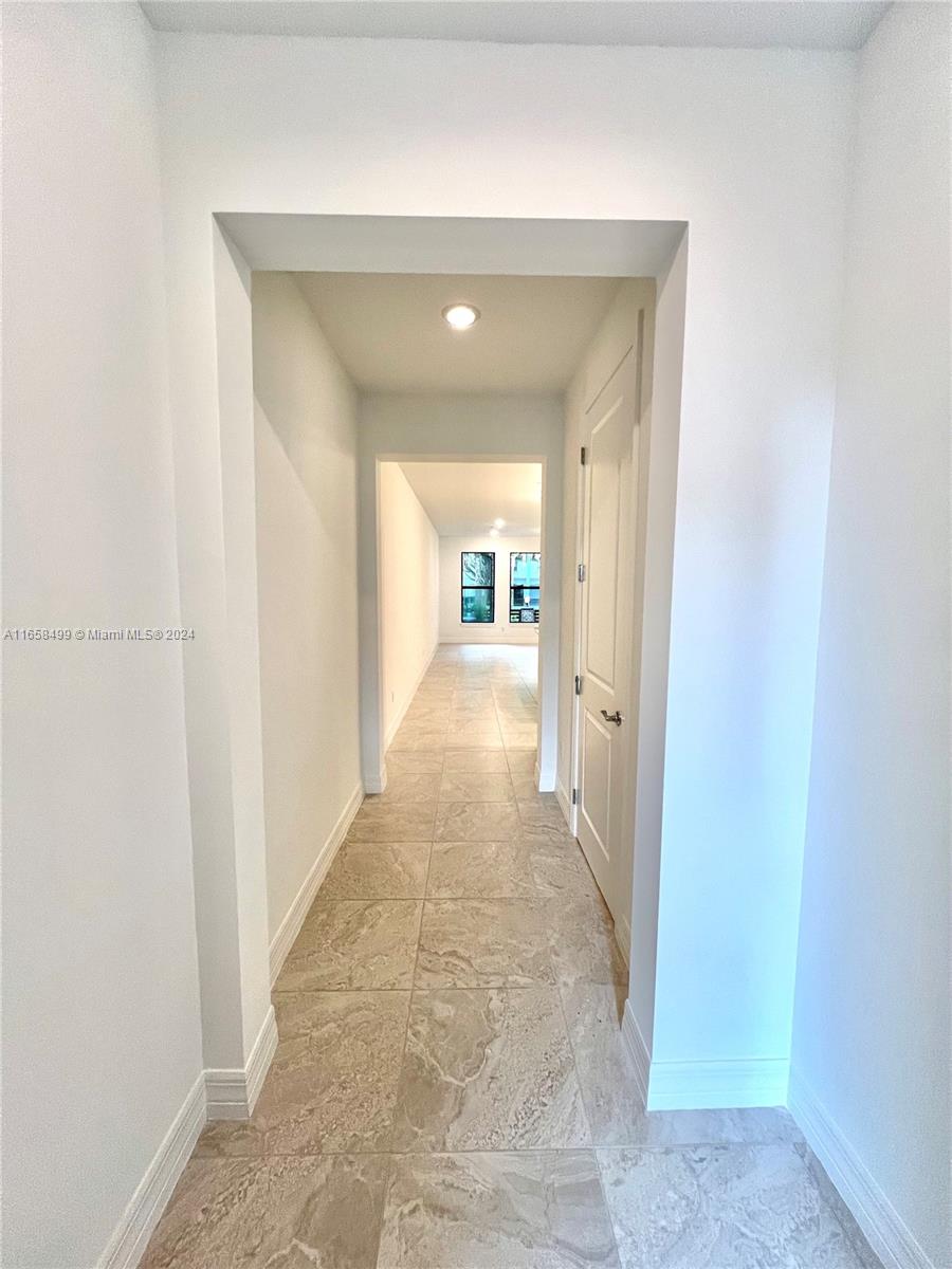 AMERICAN EXPRESS TRACT - Residential Lease