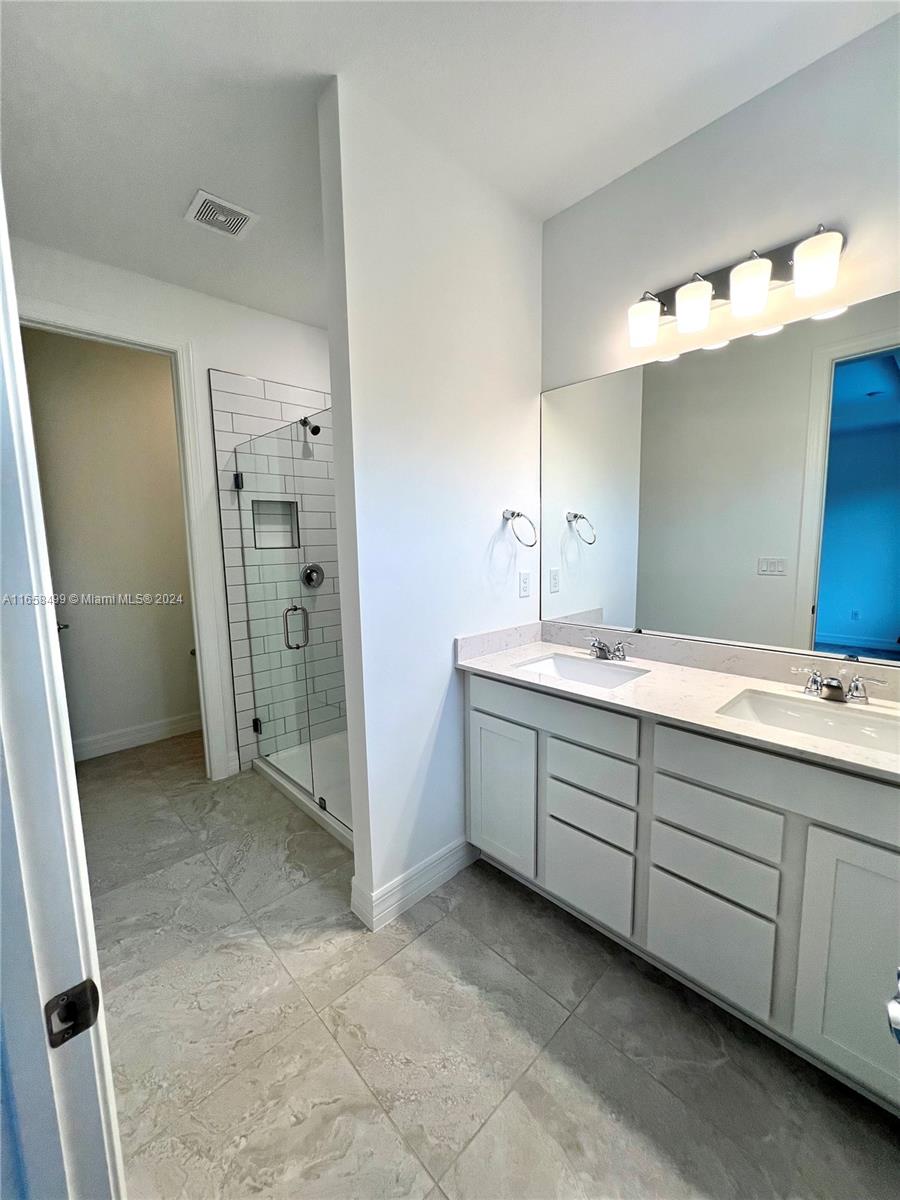 AMERICAN EXPRESS TRACT - Residential Lease