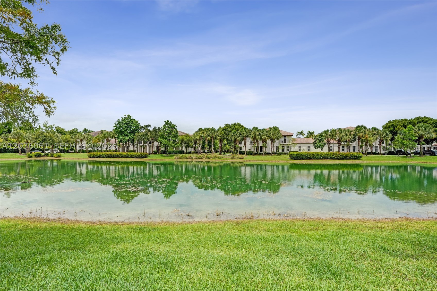 PALOMA LAKES CONDOMINIUM - Residential