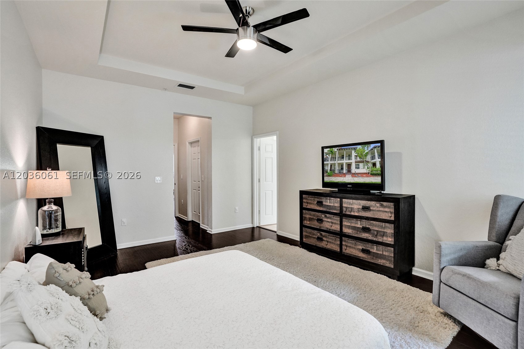 PALOMA LAKES CONDOMINIUM - Residential