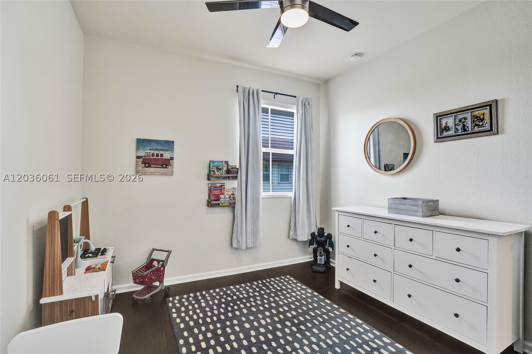 PALOMA LAKES CONDOMINIUM - Residential