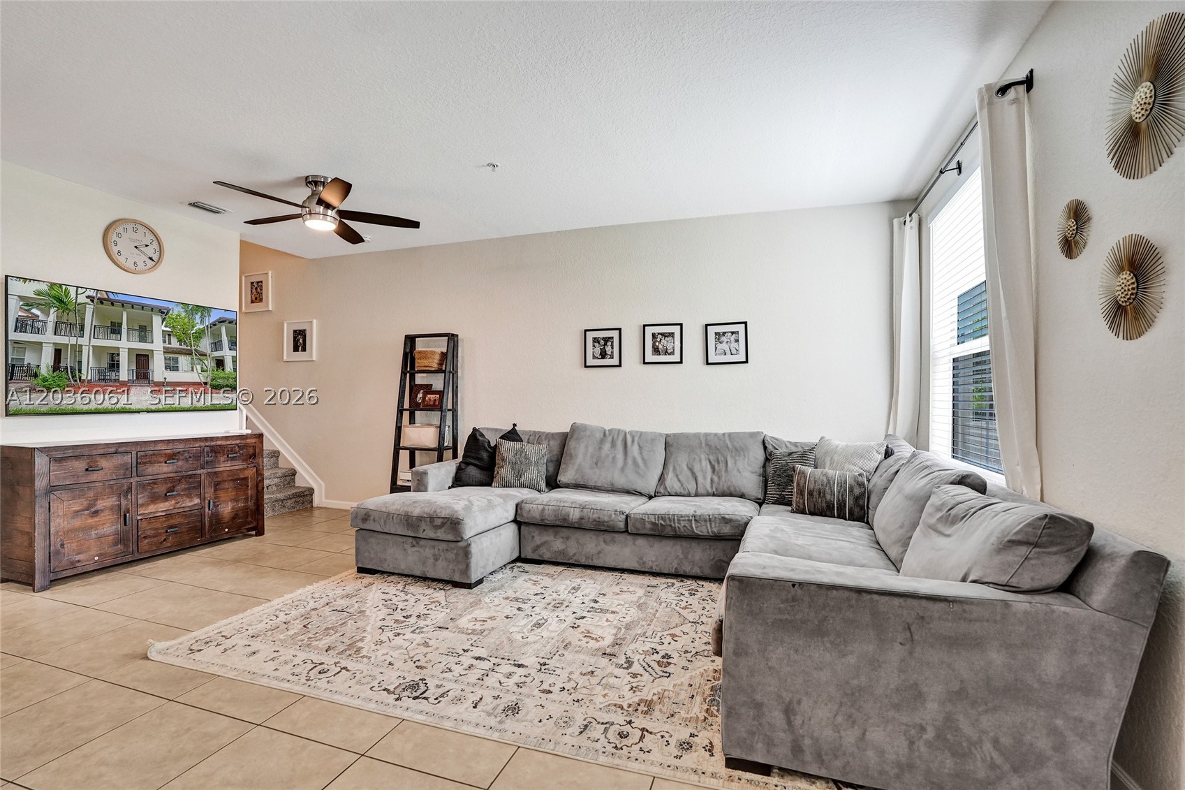 PALOMA LAKES CONDOMINIUM - Residential