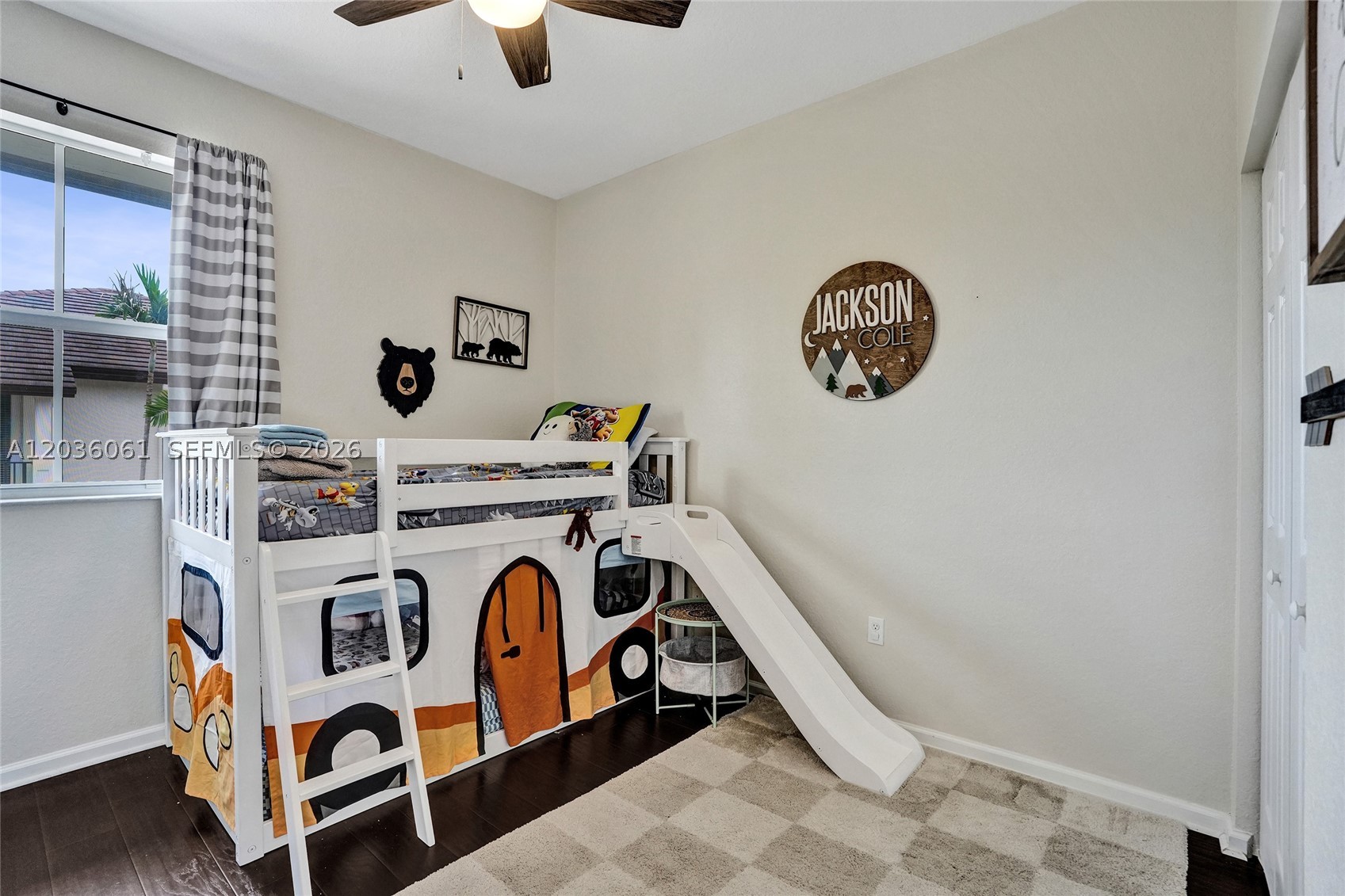 PALOMA LAKES CONDOMINIUM - Residential