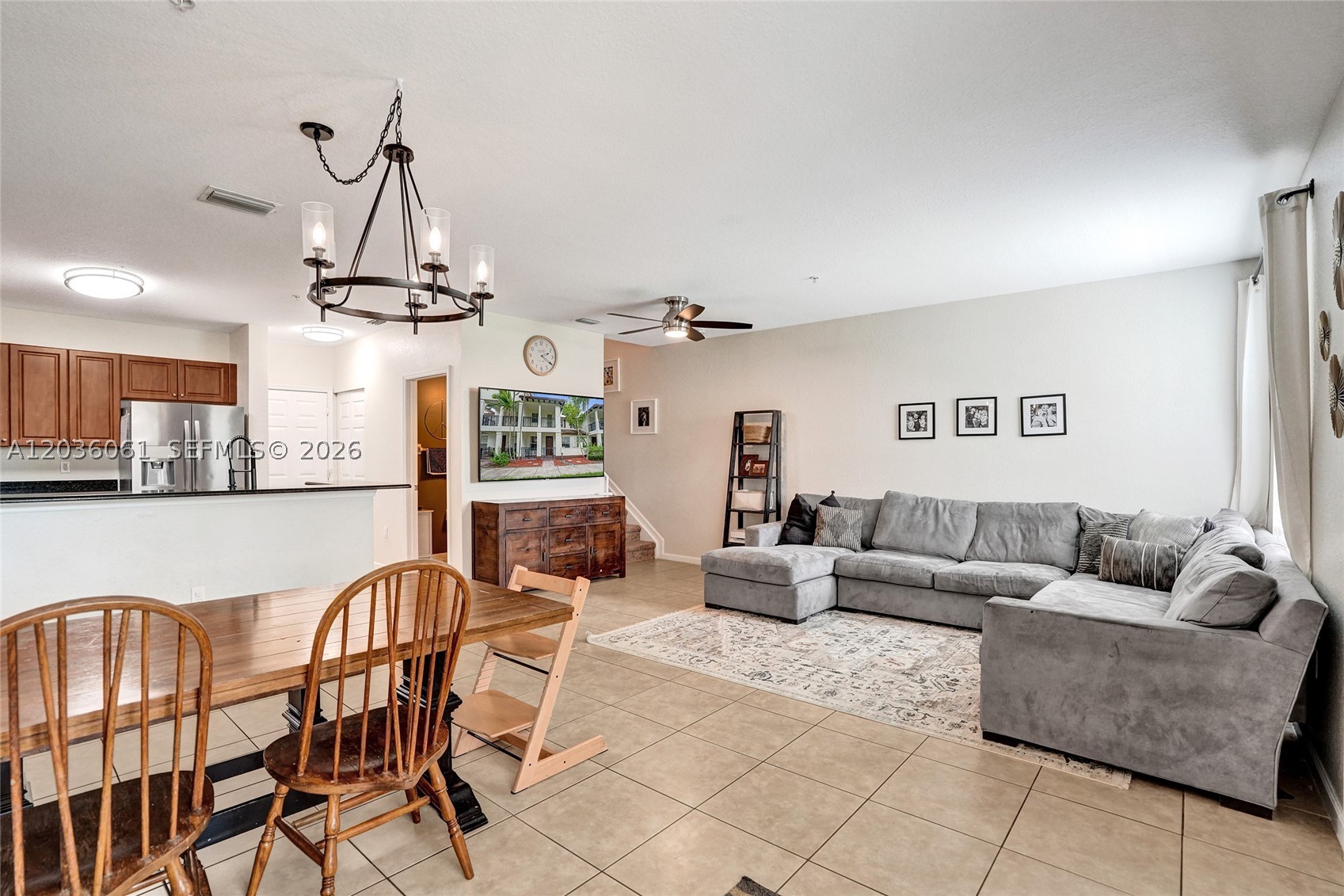 PALOMA LAKES CONDOMINIUM - Residential