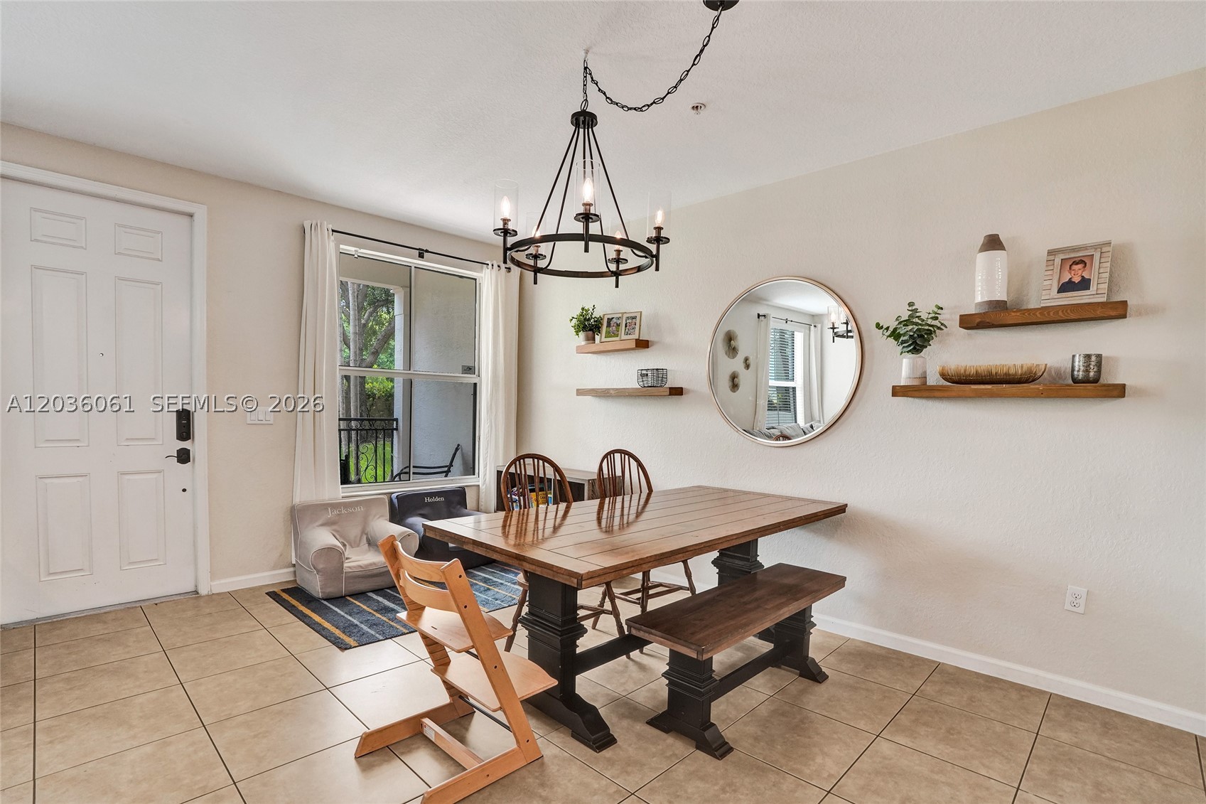 PALOMA LAKES CONDOMINIUM - Residential