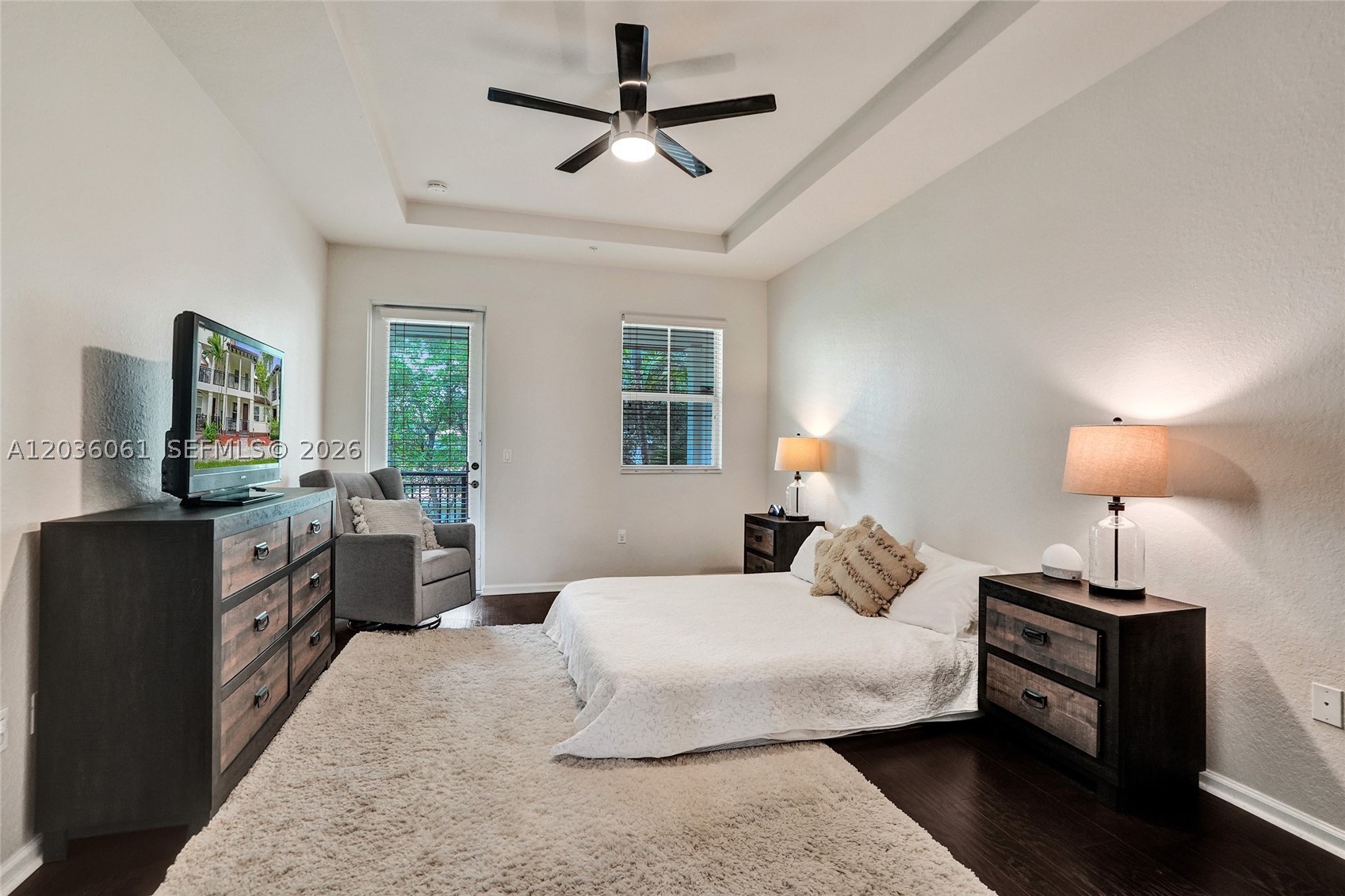 PALOMA LAKES CONDOMINIUM - Residential
