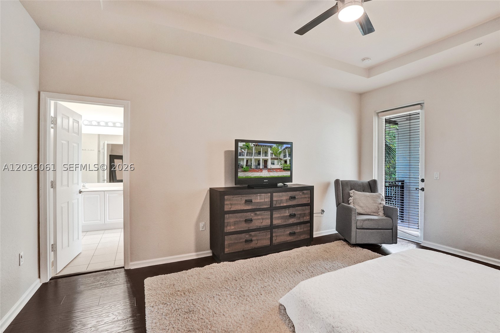 PALOMA LAKES CONDOMINIUM - Residential