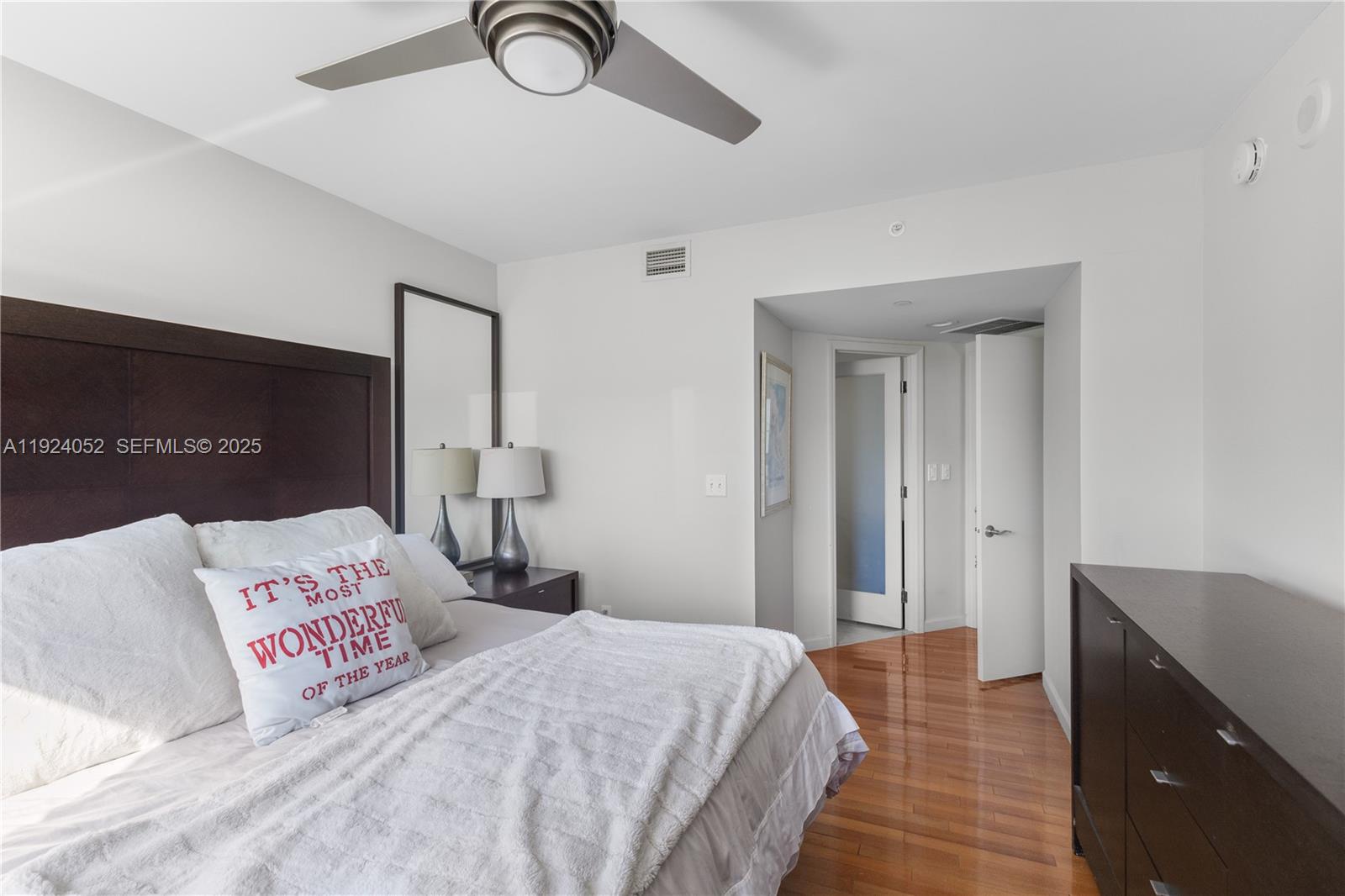 THE WAVERLY AT SOUTH BEAC - Residential