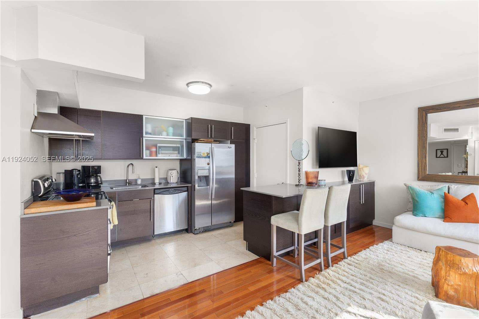 THE WAVERLY AT SOUTH BEAC - Residential
