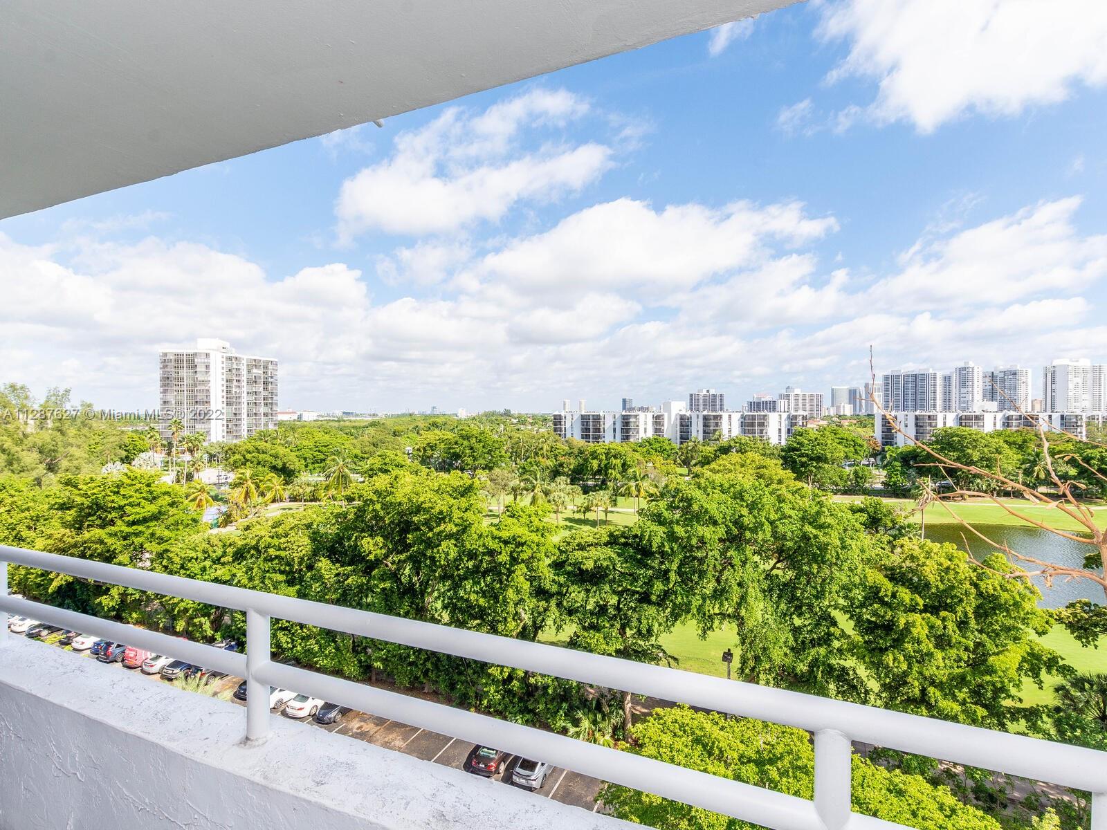 DELVISTA TOWERS CONDO - Residential