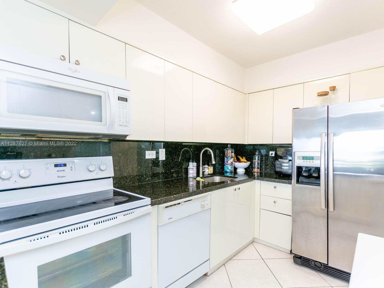 DELVISTA TOWERS CONDO - Residential