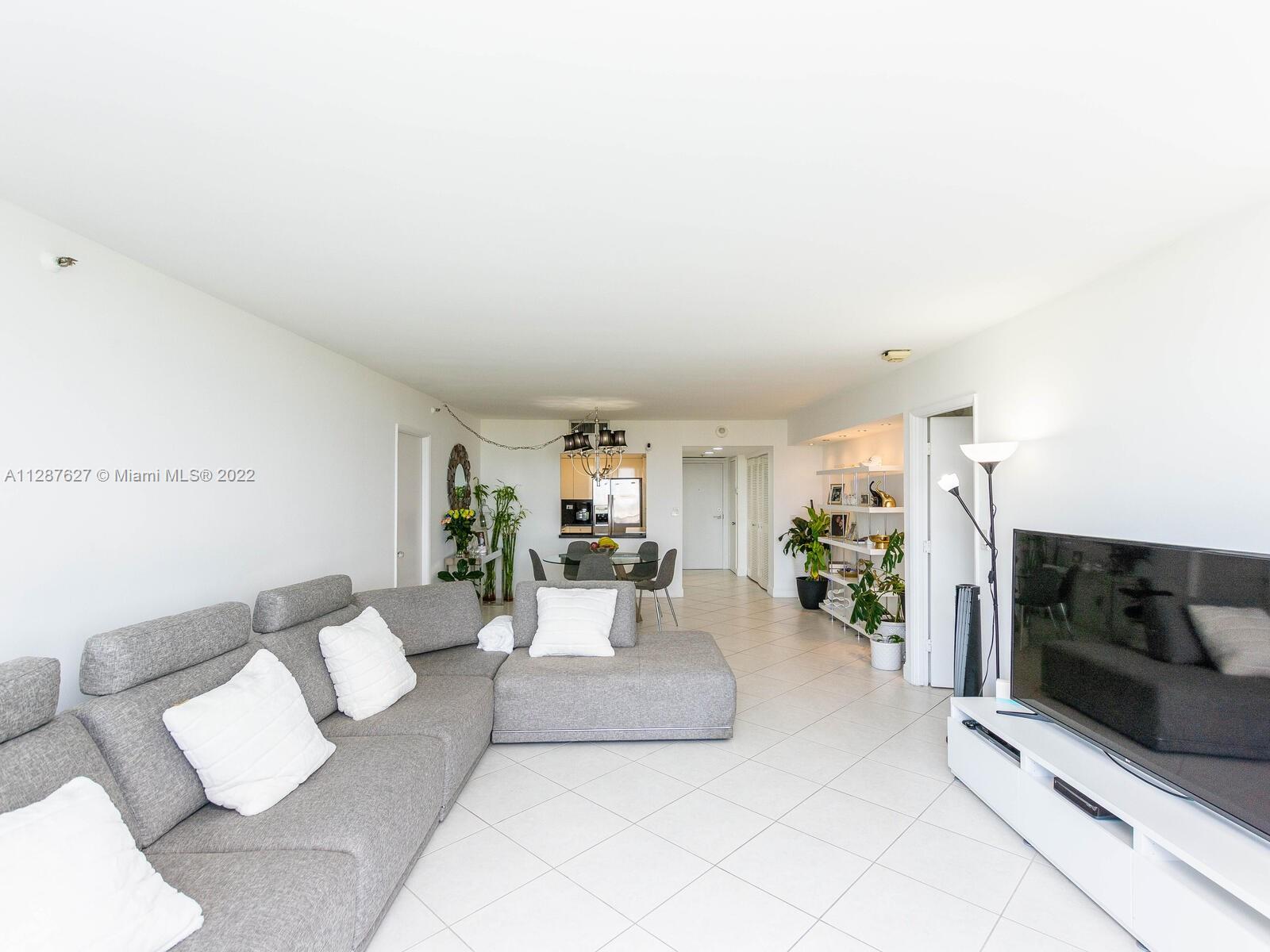 DELVISTA TOWERS CONDO - Residential