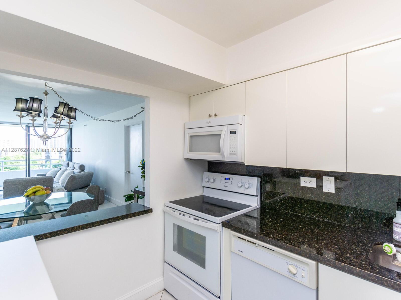 DELVISTA TOWERS CONDO - Residential