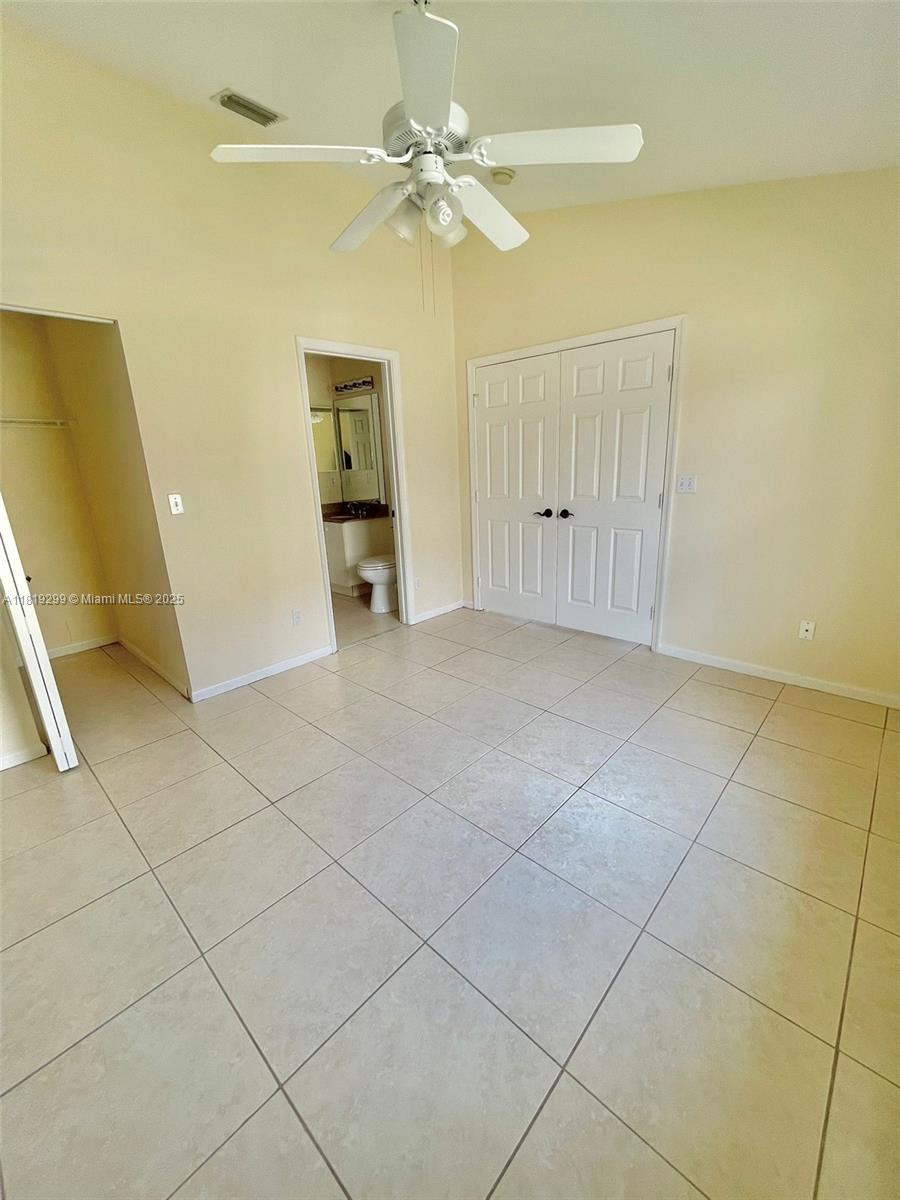 HAMPTON LAKES - Residential Lease