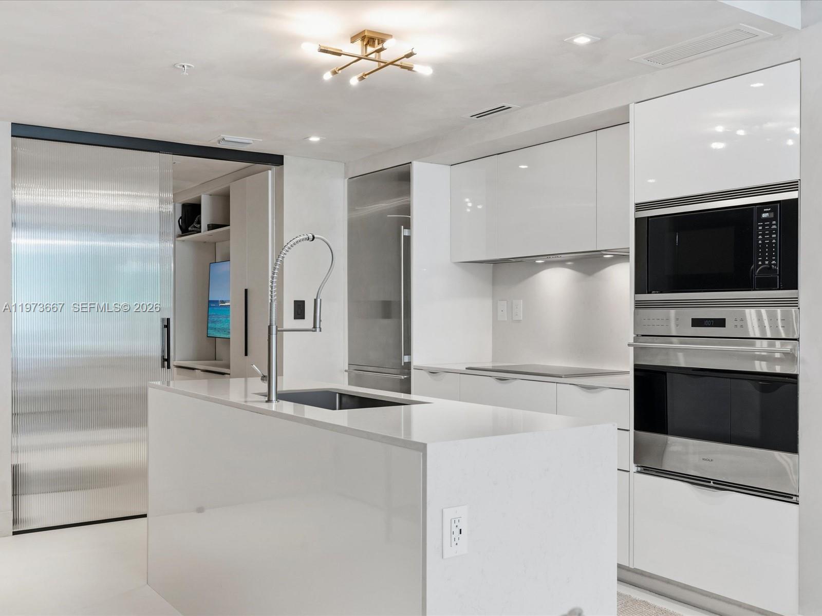 BAY HARBOR ISLANDS - Residential