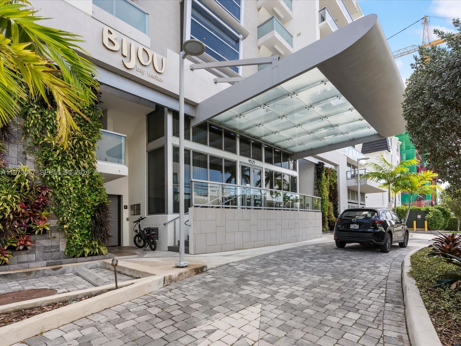 BAY HARBOR ISLANDS - Residential