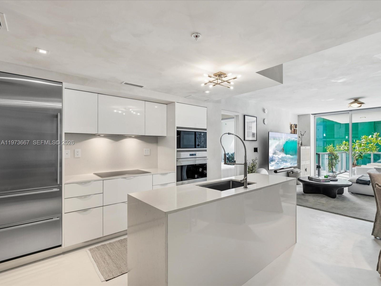 BAY HARBOR ISLANDS - Residential
