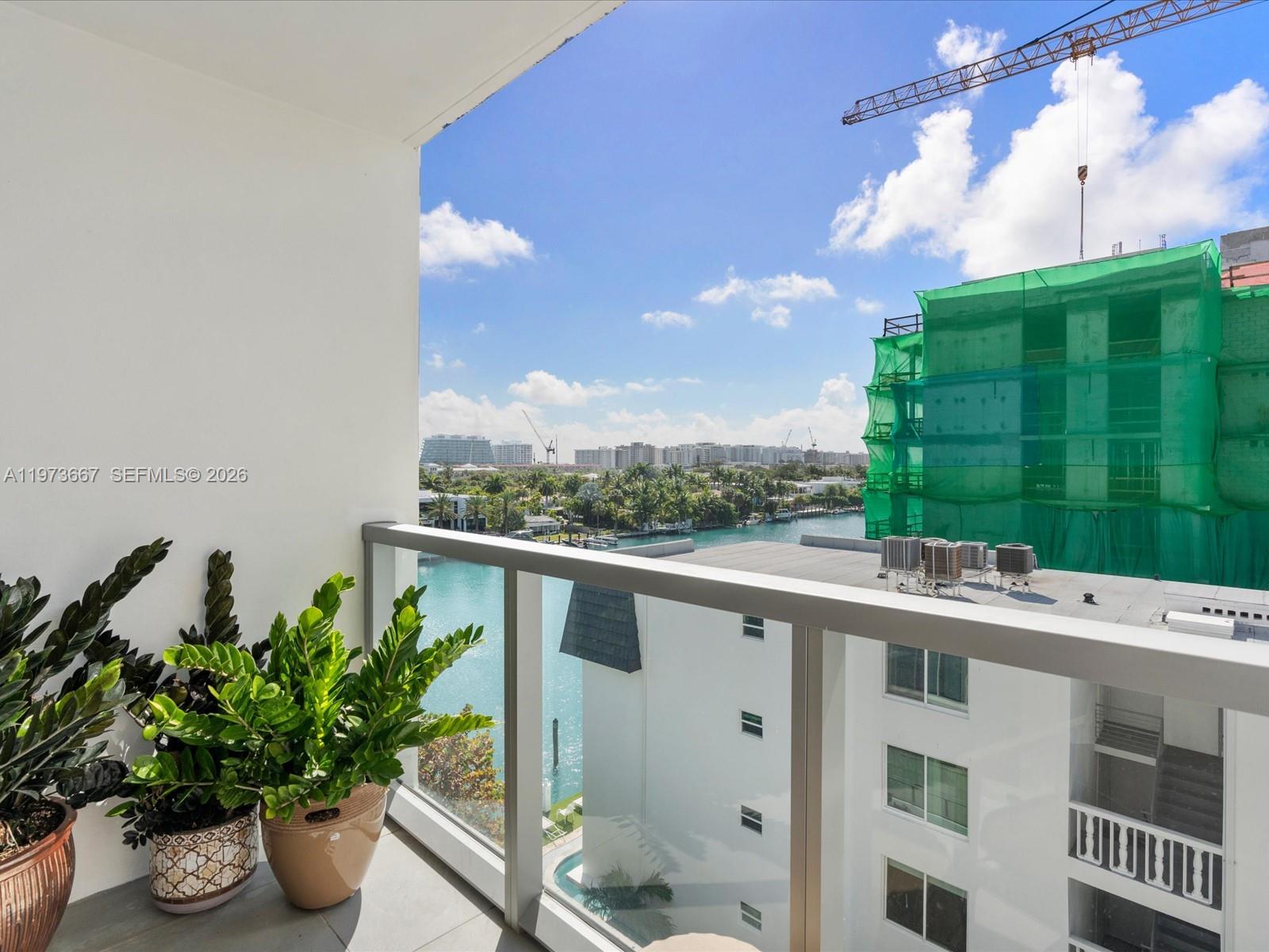 BAY HARBOR ISLANDS - Residential