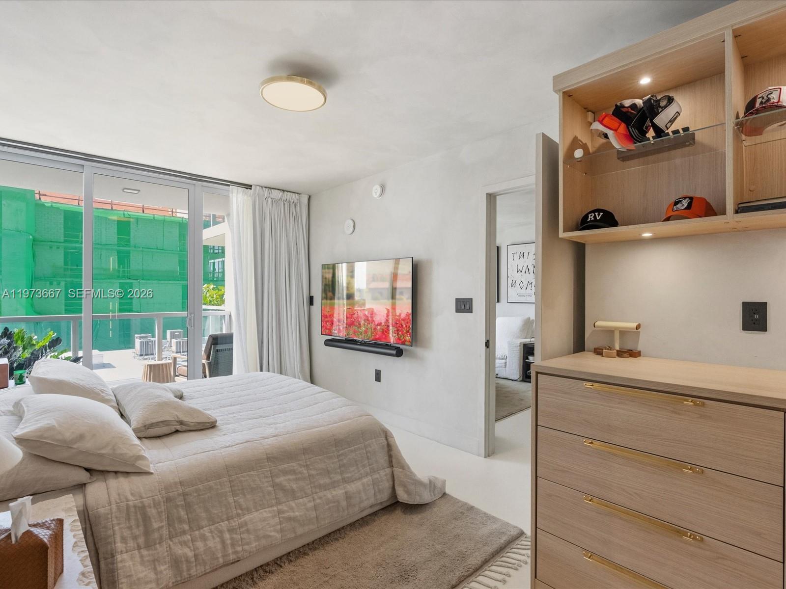 BAY HARBOR ISLANDS - Residential