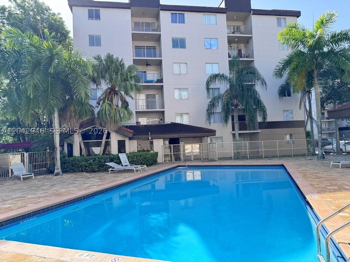 KENDALL LAKE TOWERS CONDO - Residential