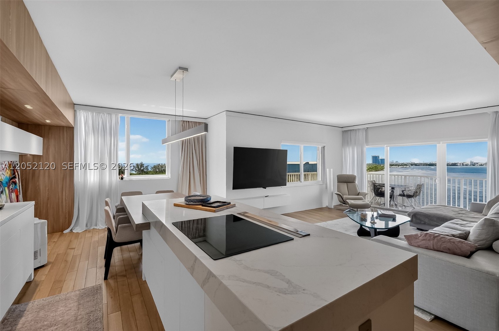 ARLEN HOUSE CONDO - Residential