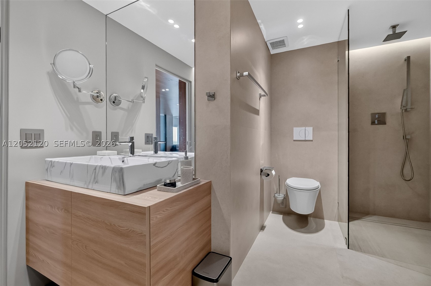ARLEN HOUSE CONDO - Residential