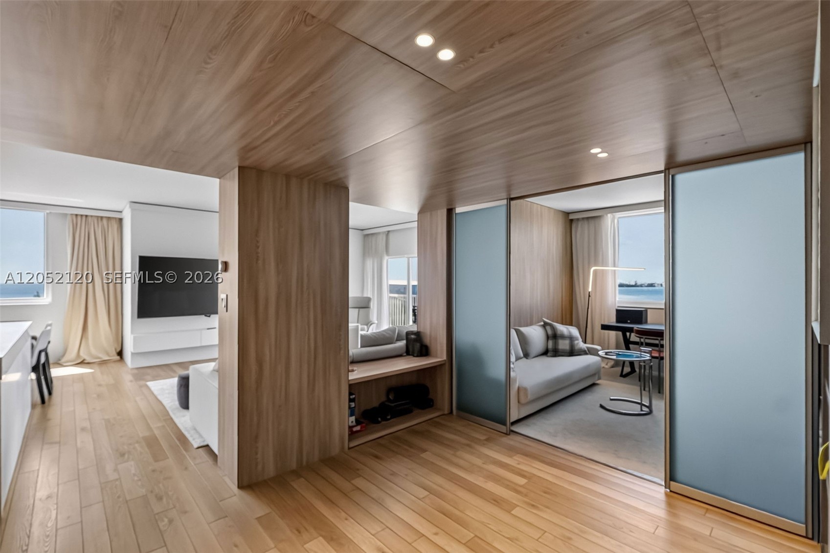 ARLEN HOUSE CONDO - Residential