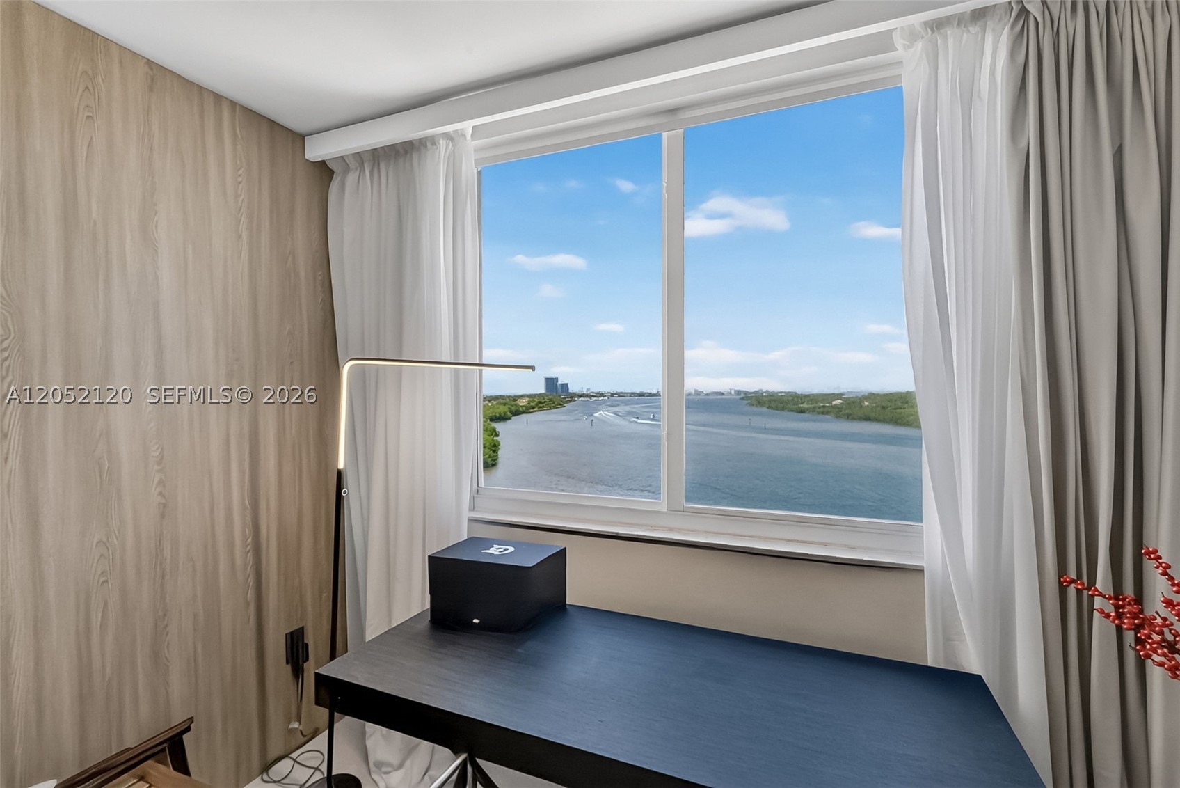 ARLEN HOUSE CONDO - Residential