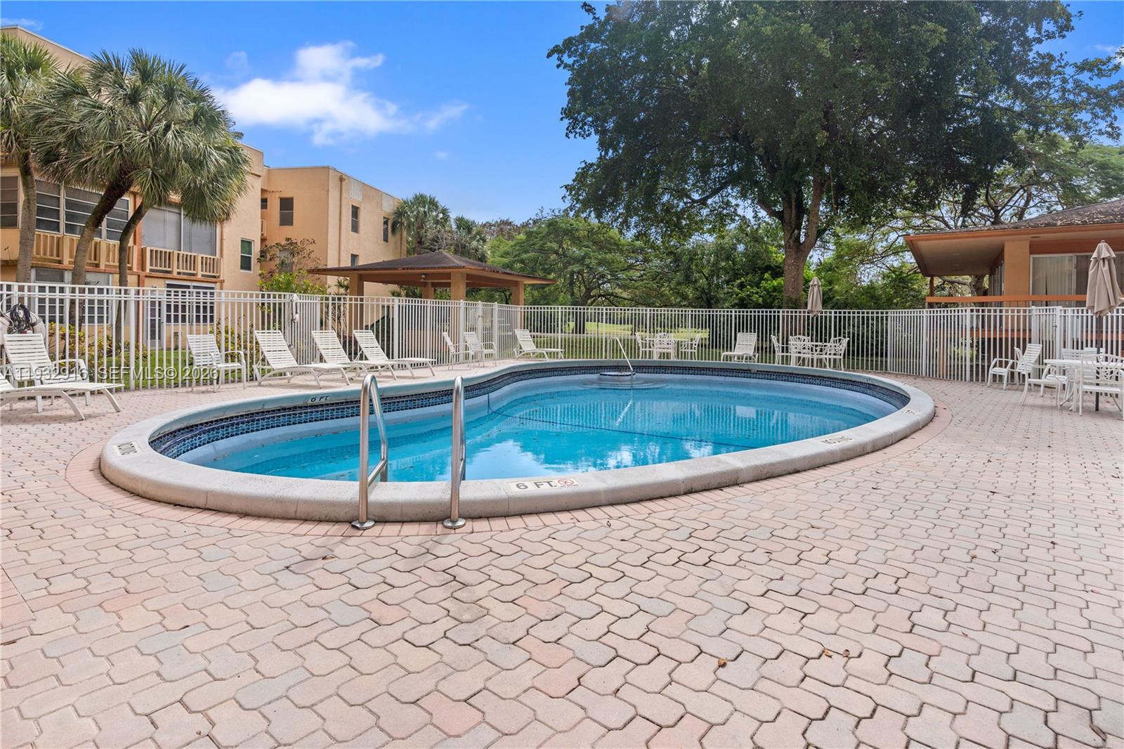 ROKEST CONDOMINIUM APARTM - Residential