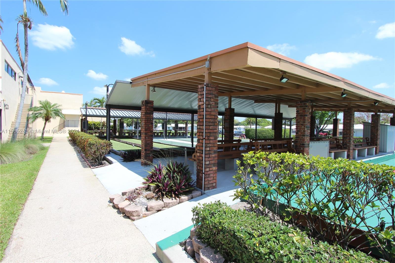 LAUDERDALE WEST CONDO NO - Residential