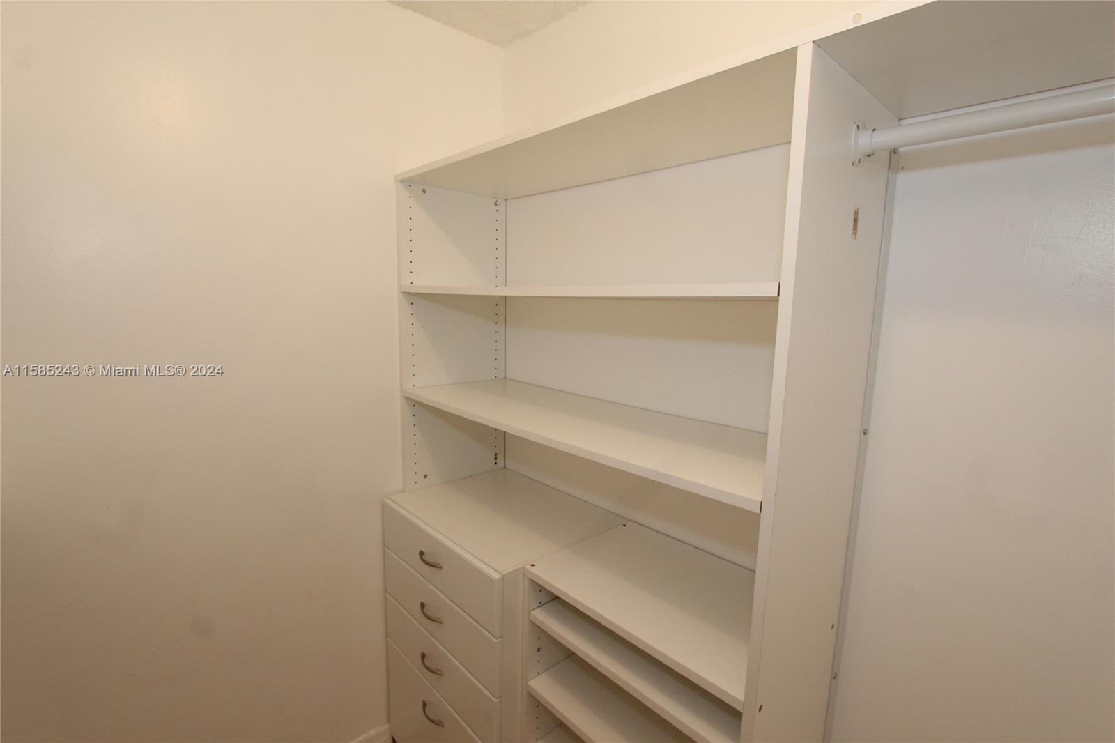 LAUDERDALE WEST CONDO NO - Residential