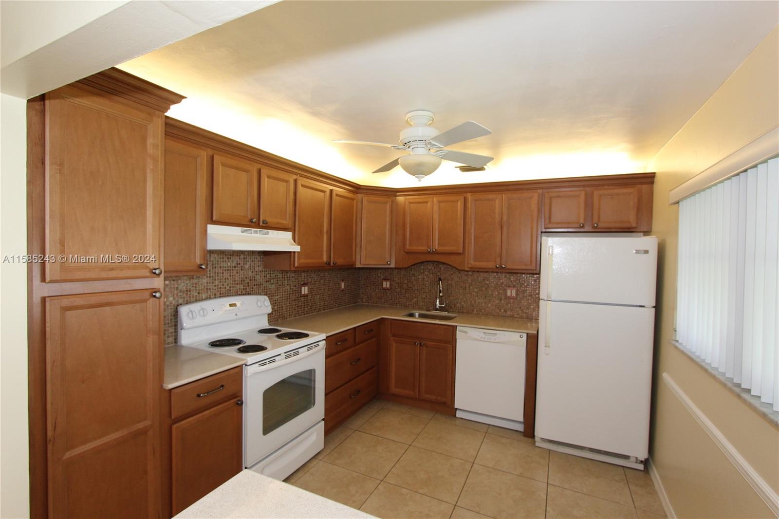 LAUDERDALE WEST CONDO NO - Residential