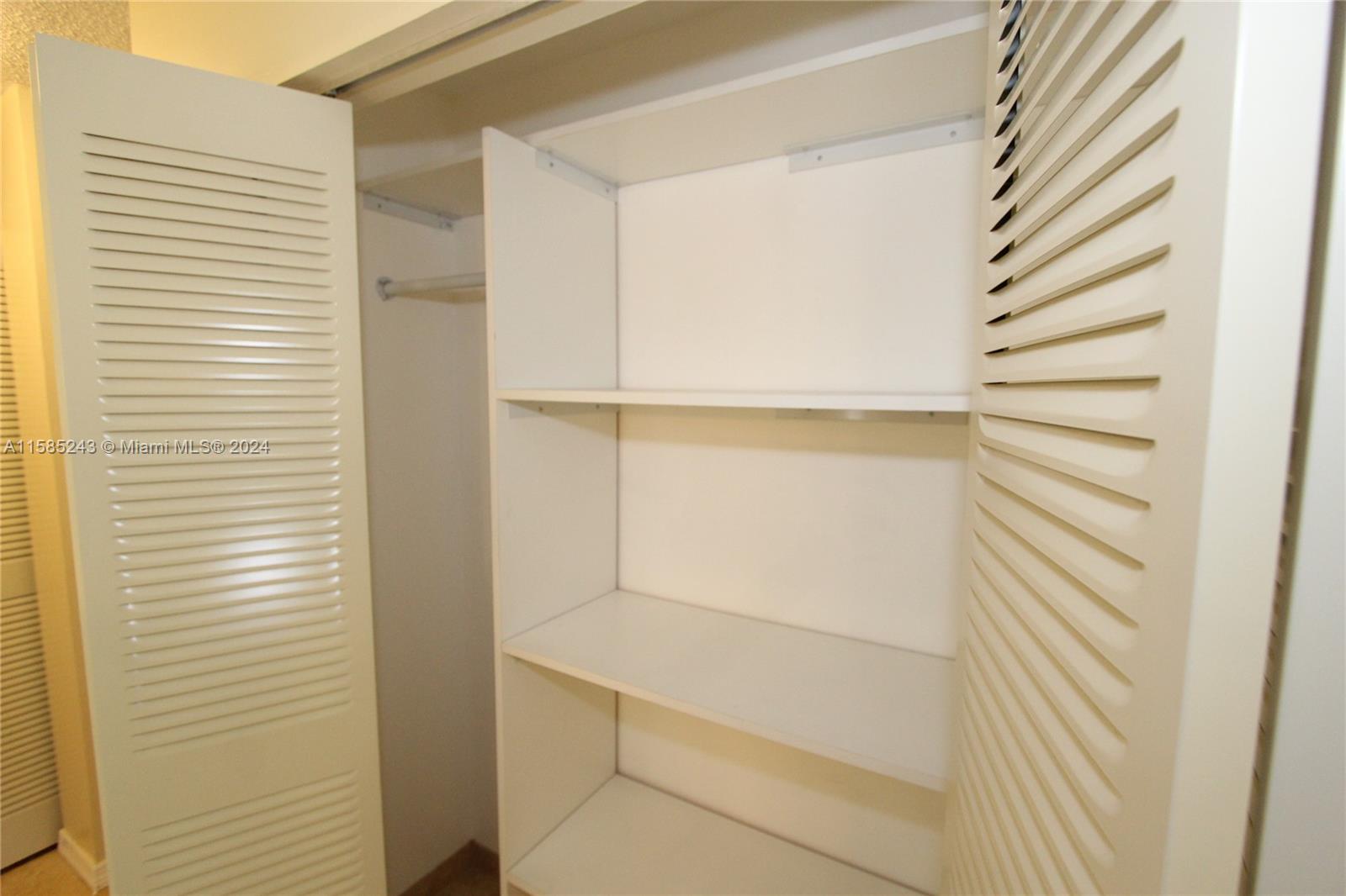 LAUDERDALE WEST CONDO NO - Residential