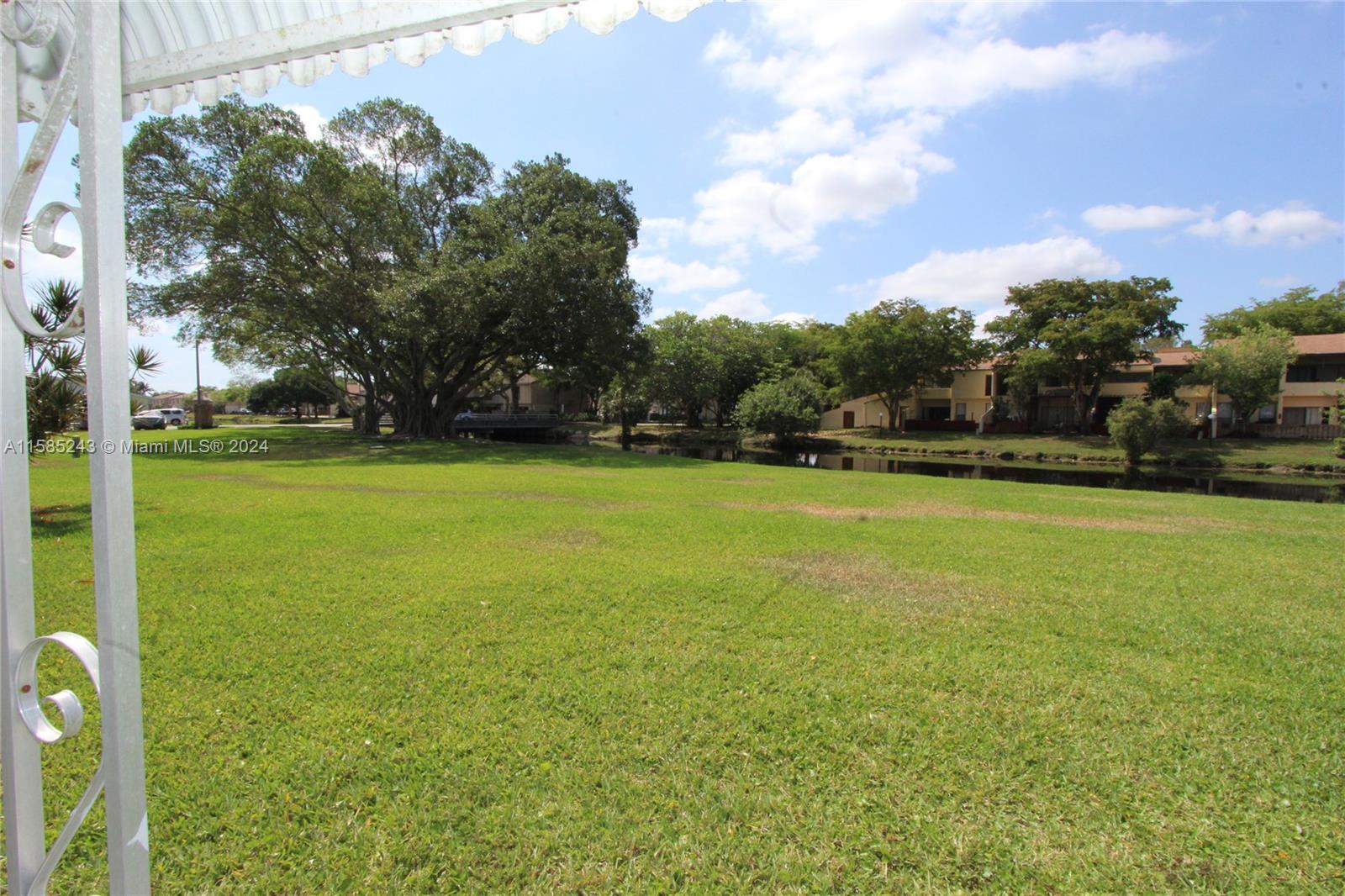 LAUDERDALE WEST CONDO NO - Residential