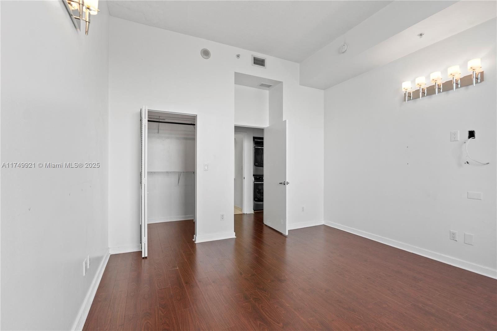 ONE MIAMI EAST CONDO - Residential